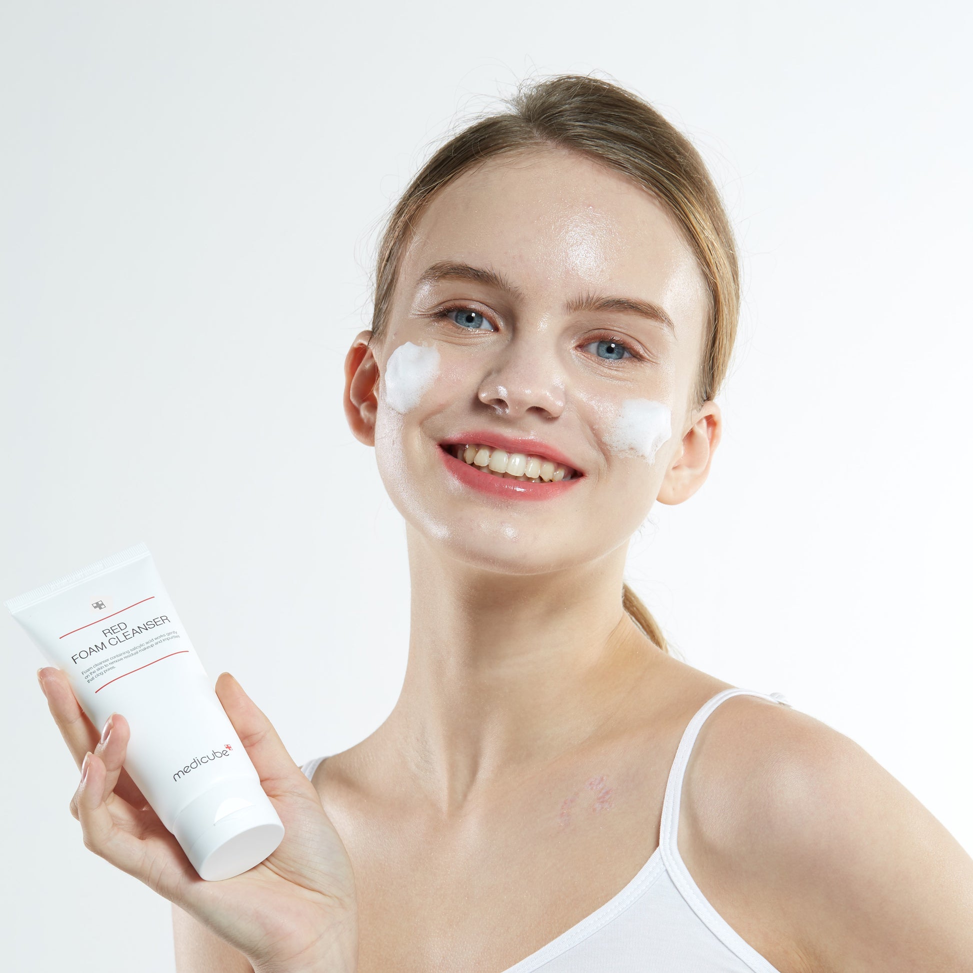 Red Foam Cleanser - Image 2